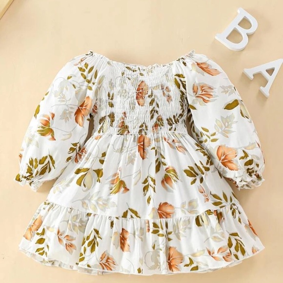 Toddler dress, size 12-18 months . Flower design. - Picture 1 of 3